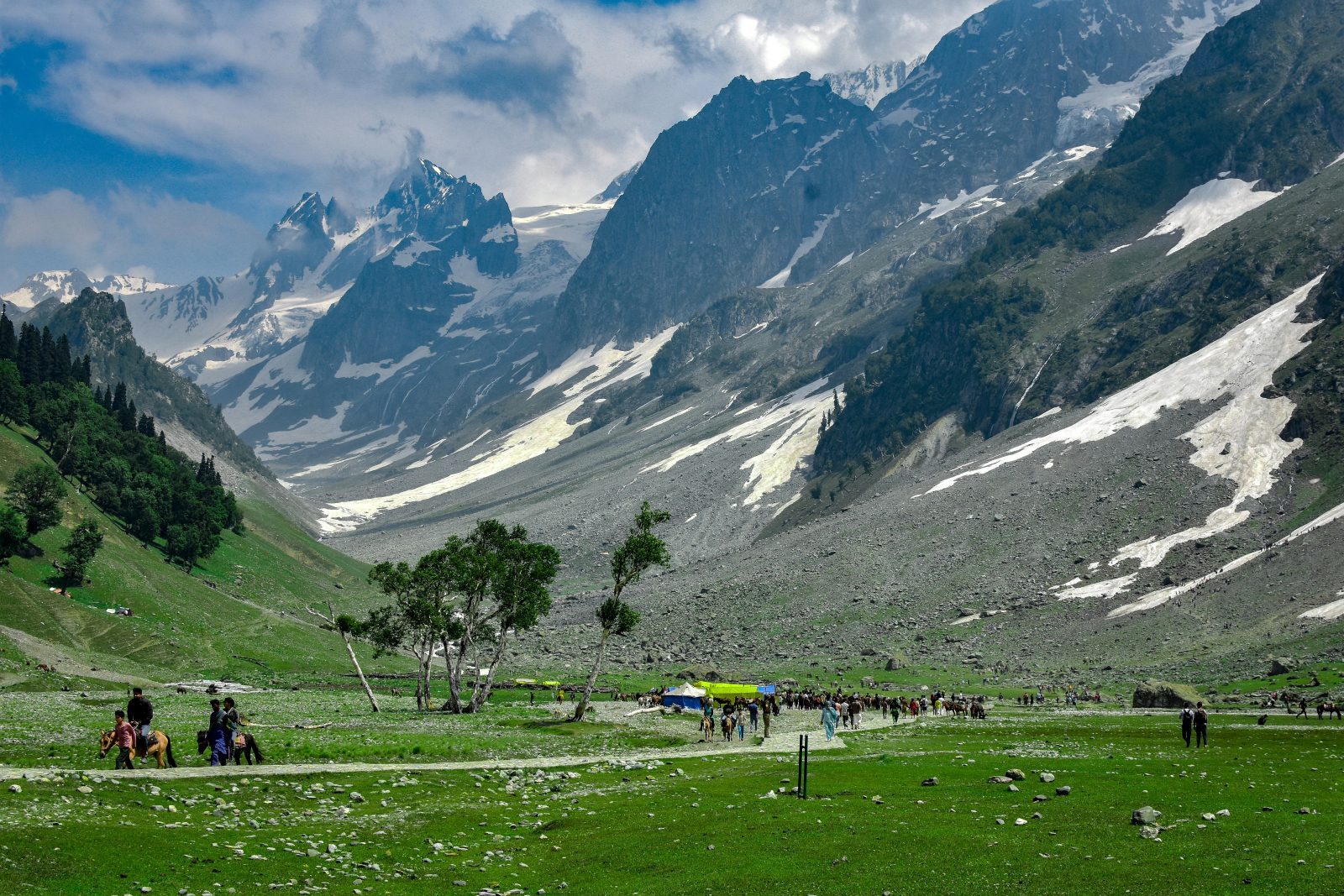 Kashmir	Deluxe Packages
